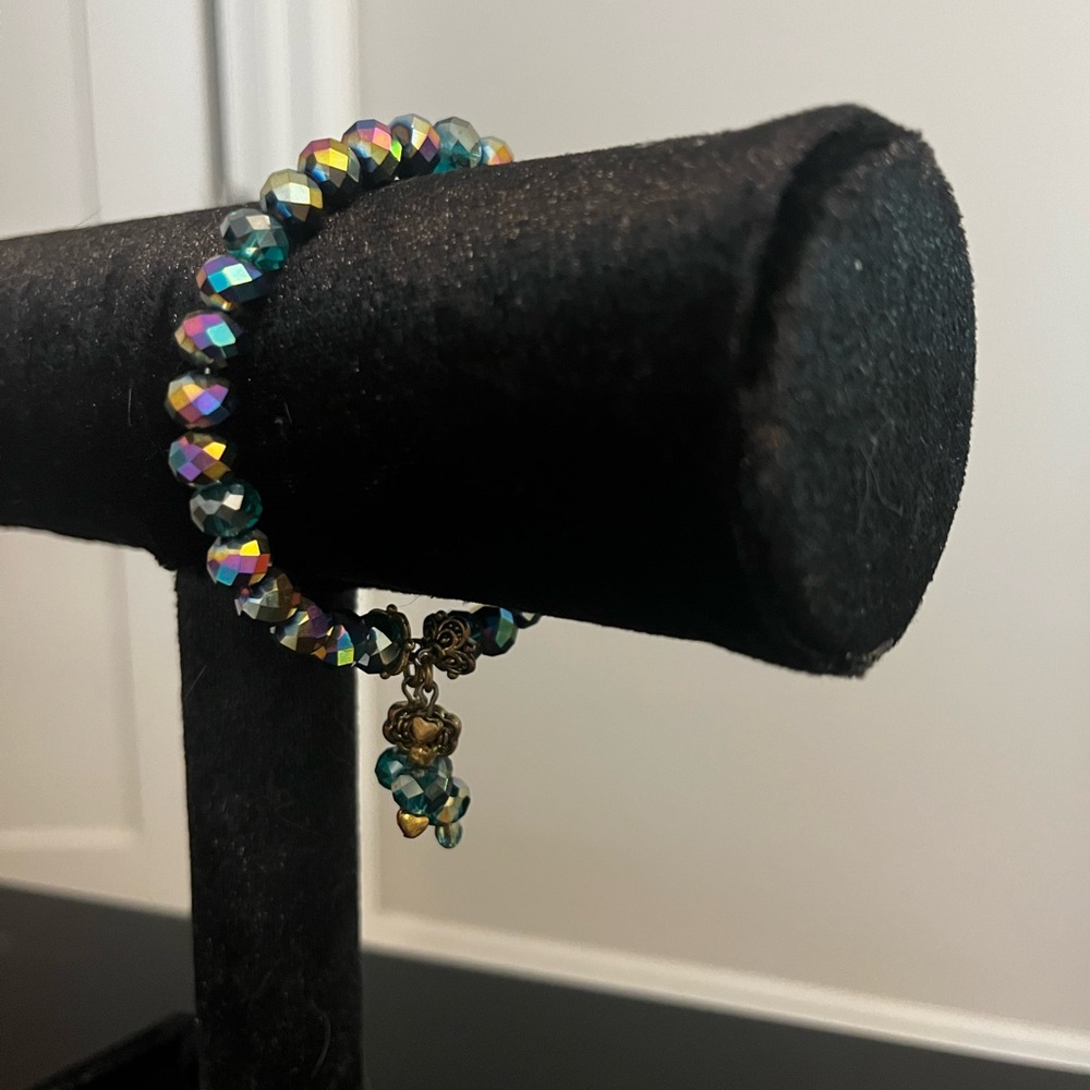 Faceted glass Beaded Bracelet with Charm